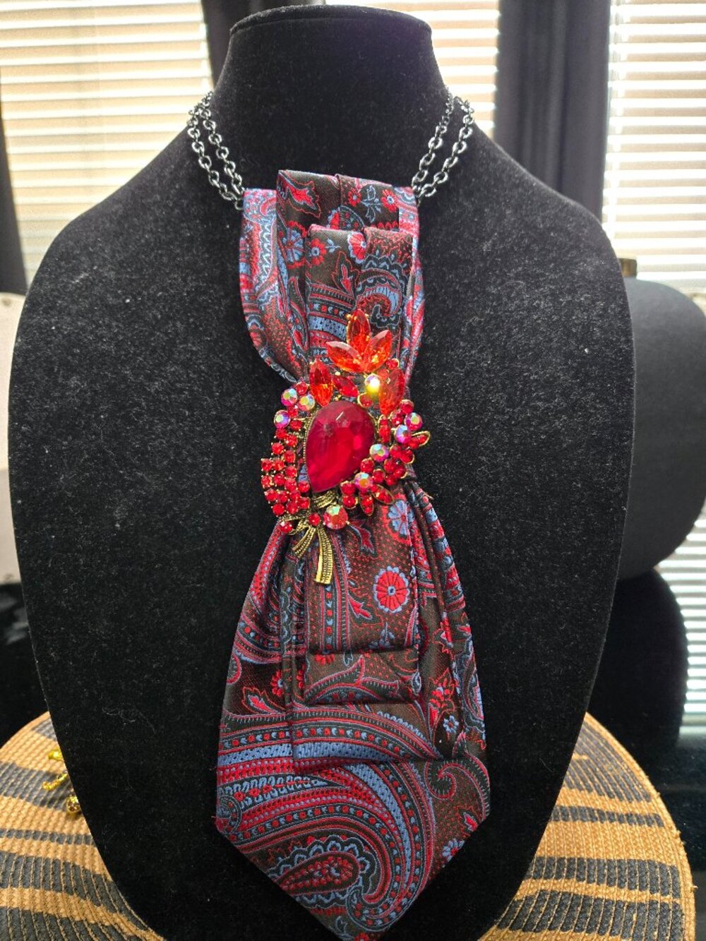 Decorative Tie Necklace with Brooch